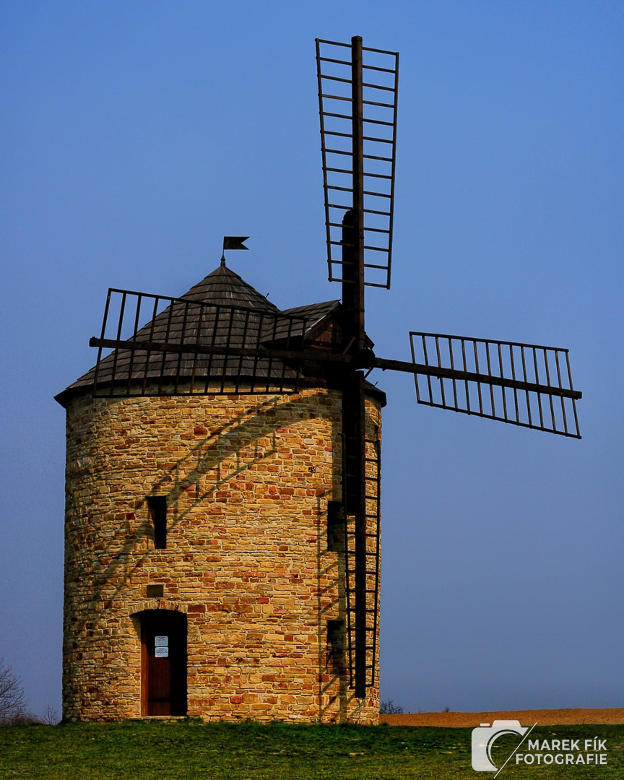 Větrný mlýn Jalubí